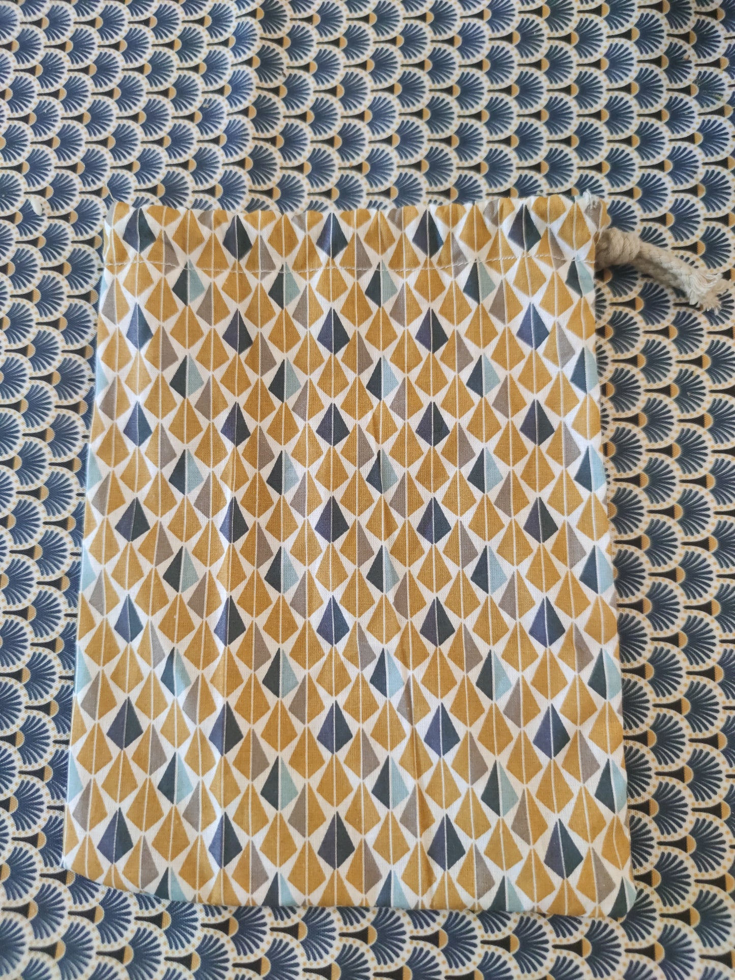 Pochette à coulisse